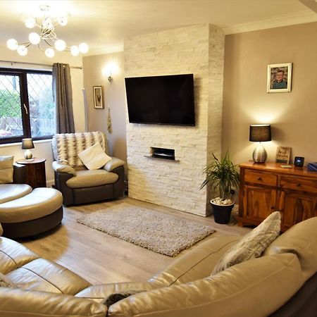 Mikes At Menai - Stylish & Spacious 3 Bed House In Menai Bridge. ภายนอก รูปภาพ