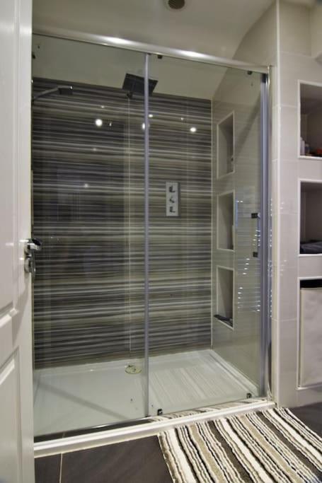 Mikes At Menai - Stylish & Spacious 3 Bed House In Menai Bridge. ภายนอก รูปภาพ