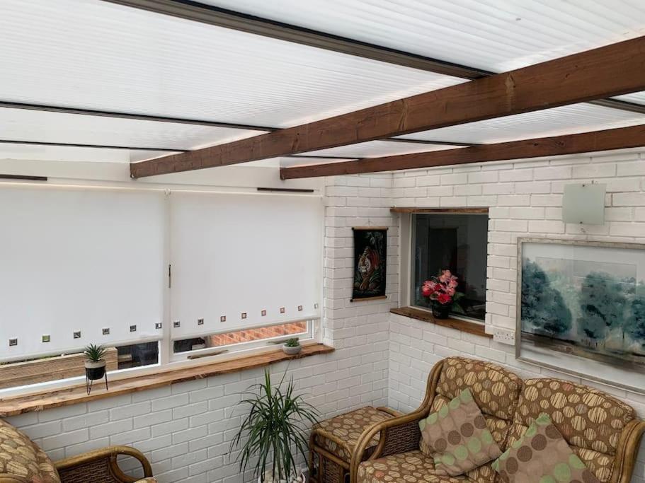 Mikes At Menai - Stylish & Spacious 3 Bed House In Menai Bridge. ภายนอก รูปภาพ