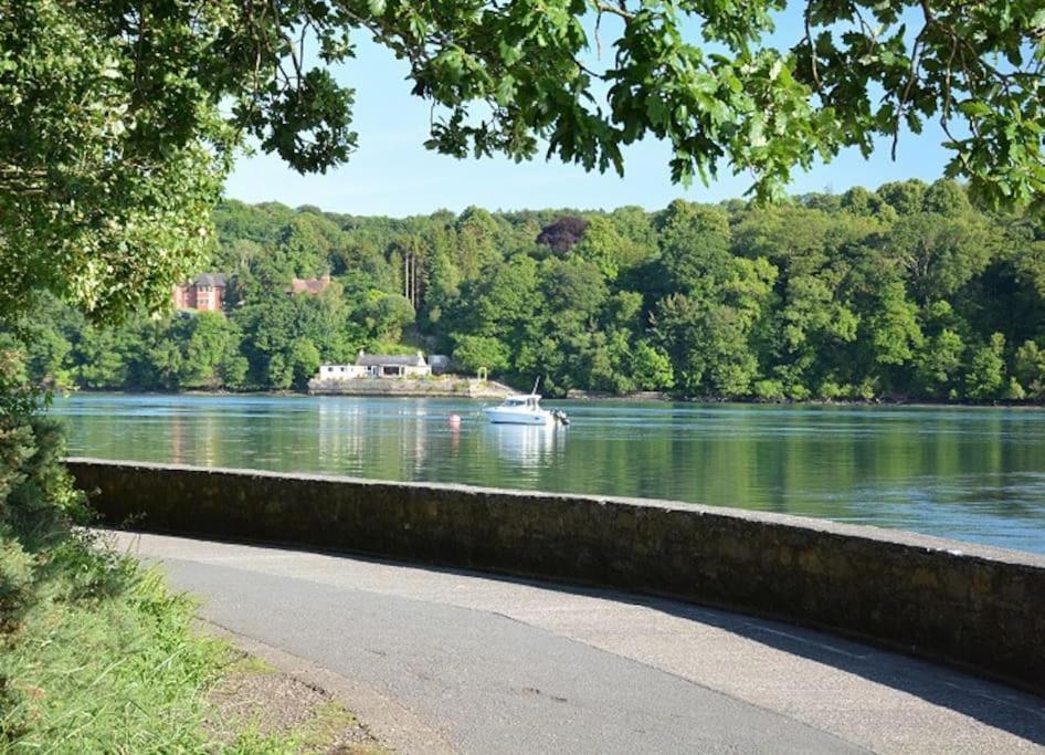 Mikes At Menai - Stylish & Spacious 3 Bed House In Menai Bridge. ภายนอก รูปภาพ