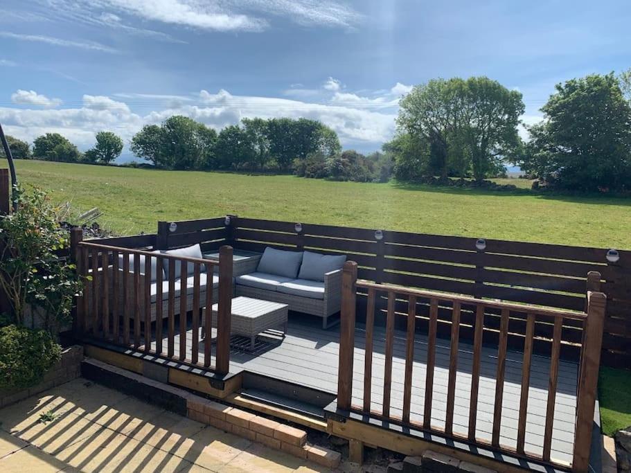 Mikes At Menai - Stylish & Spacious 3 Bed House In Menai Bridge. ภายนอก รูปภาพ